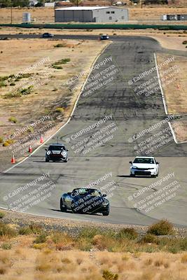 media/Oct-18-2025-Extreme Speed (Sat) [[d6d7e1fef1]]/Group 3 Purple/Session 3 (Turn 1)/